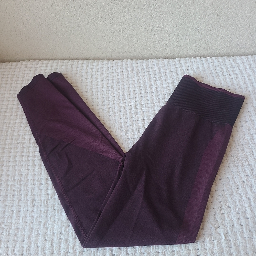 PINK Victoria Secret Purple Burgundy Leggings Women's Size S